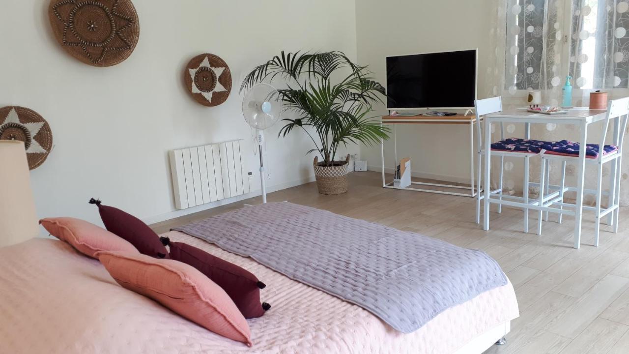 Studio Independant Mios Bourg Экстерьер фото